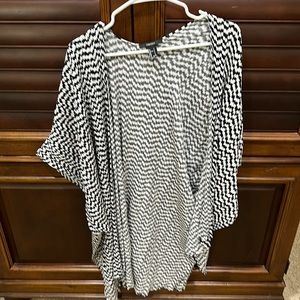 Forever 21 houndstooth shawl size S